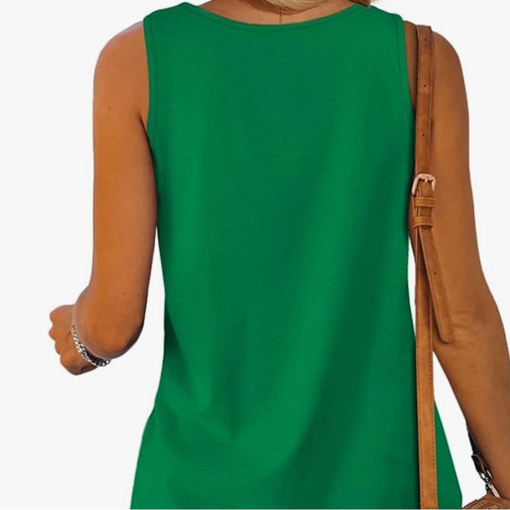 💚 OFEEFAN - Sleeveless Scoop Neck Loose Tunic Fit Tank 💚 - Picture 6 of 8